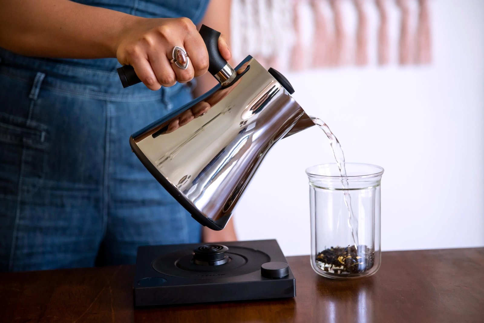 rebrew corvo ekg electric kettle rebrew corvo ekg electric kettle